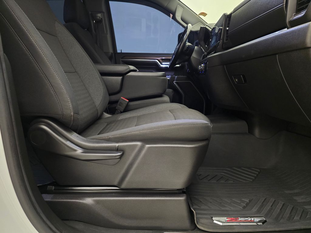 2024 Chevrolet Silverado 2500HD LT photo 44