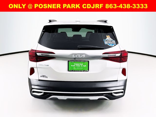 2022 Kia Seltos EX photo 3