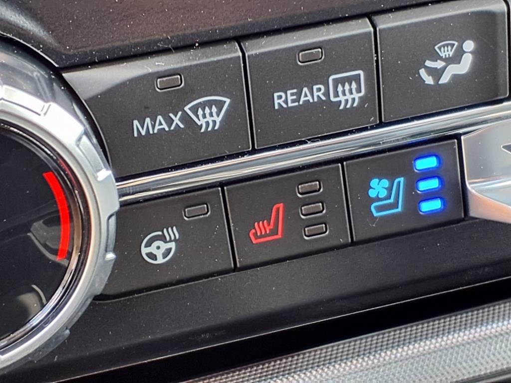 2025 Ford F-250 Lariat photo 9