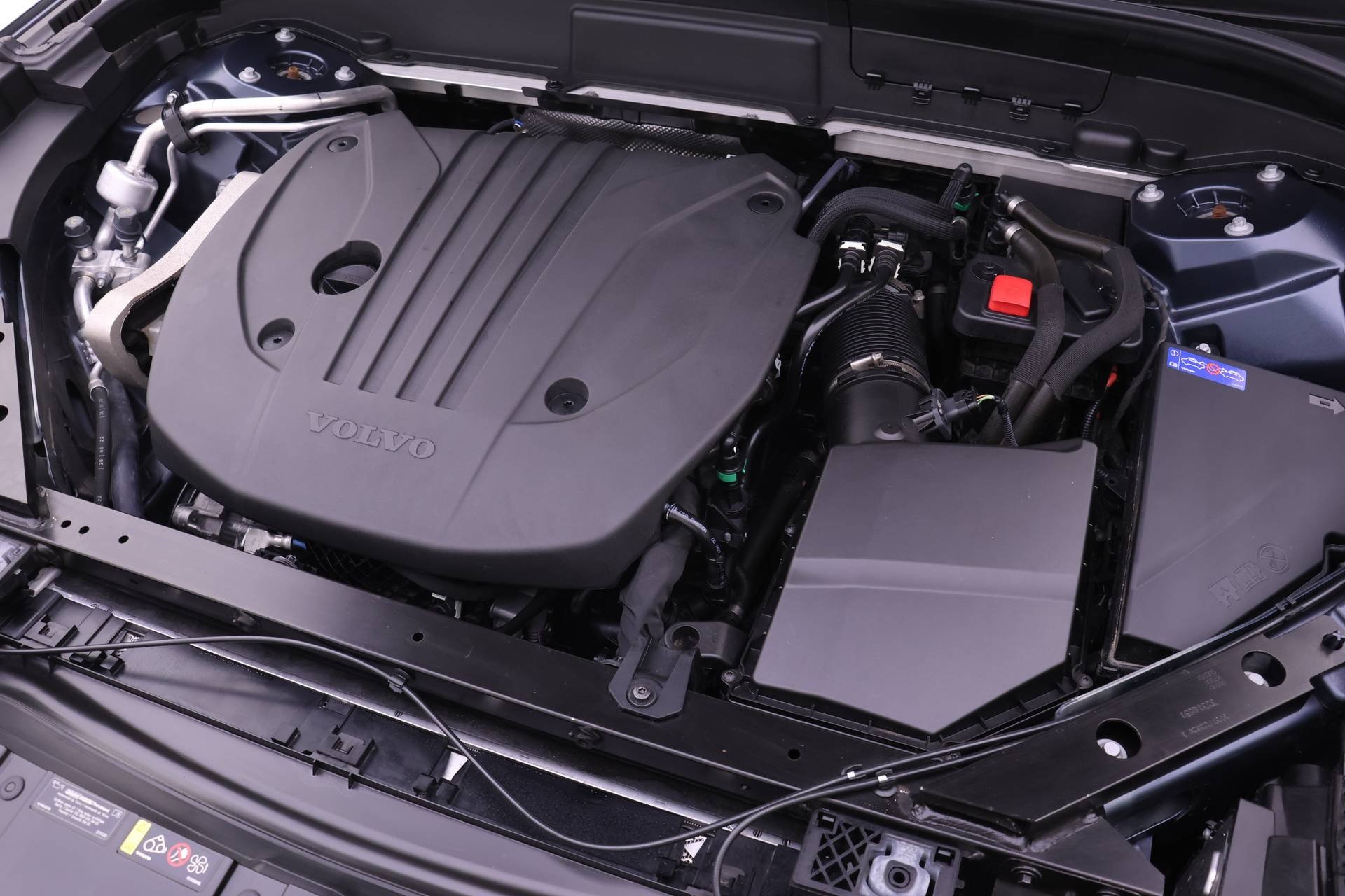 2023 Volvo XC60 B5 Ultimate photo 21