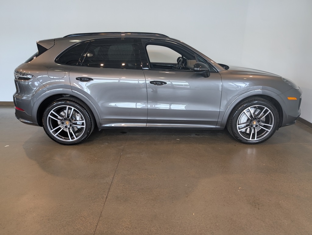 2019 Porsche Cayenne Turbo photo 6