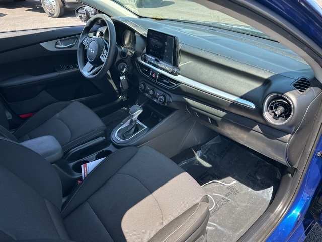 2023 Kia Forte LXS photo 30