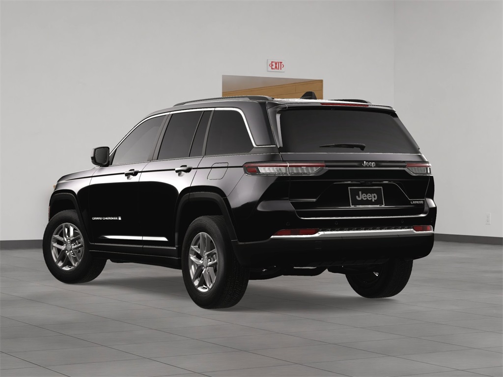2025 Jeep Grand Cherokee Laredo X photo 4