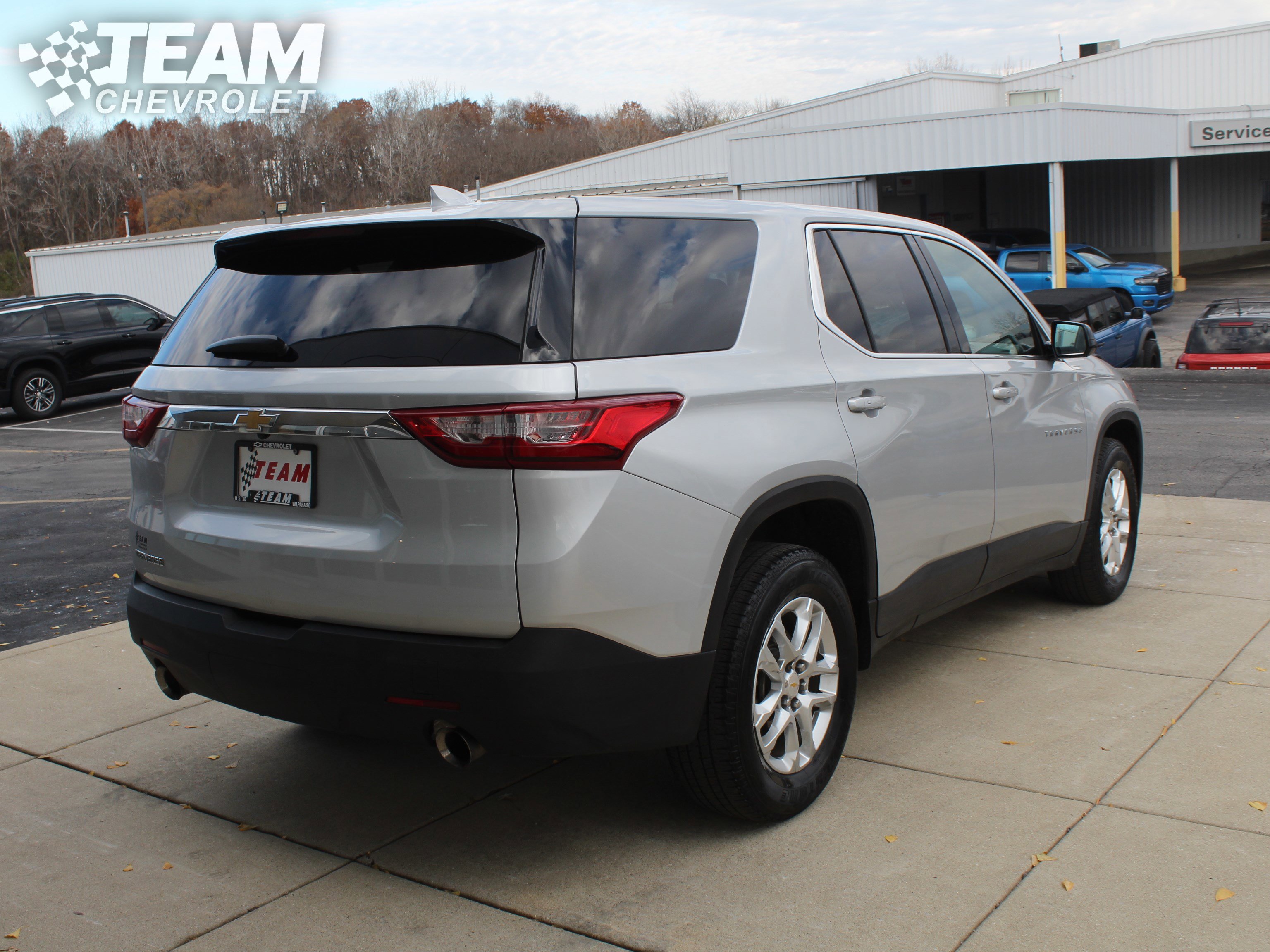 2018 Chevrolet Traverse LS photo 4