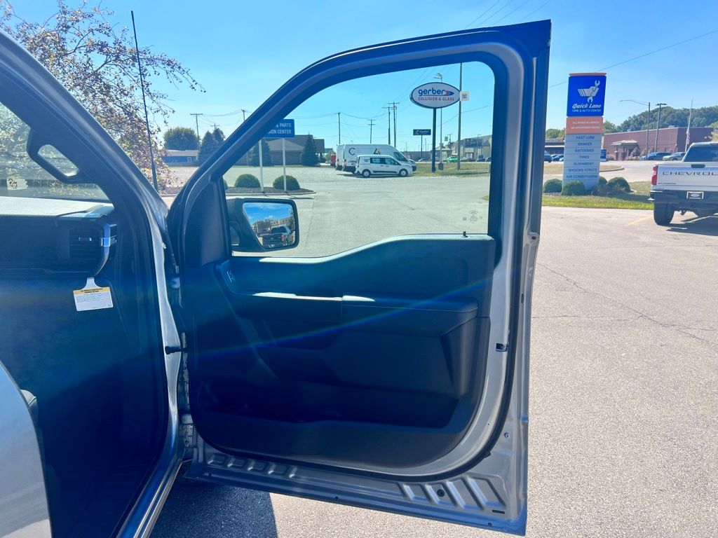 2025 Ford F-150 STX photo 27