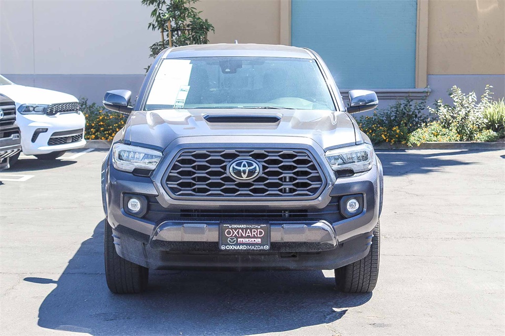 2022 Toyota Tacoma TRD Sport photo 2