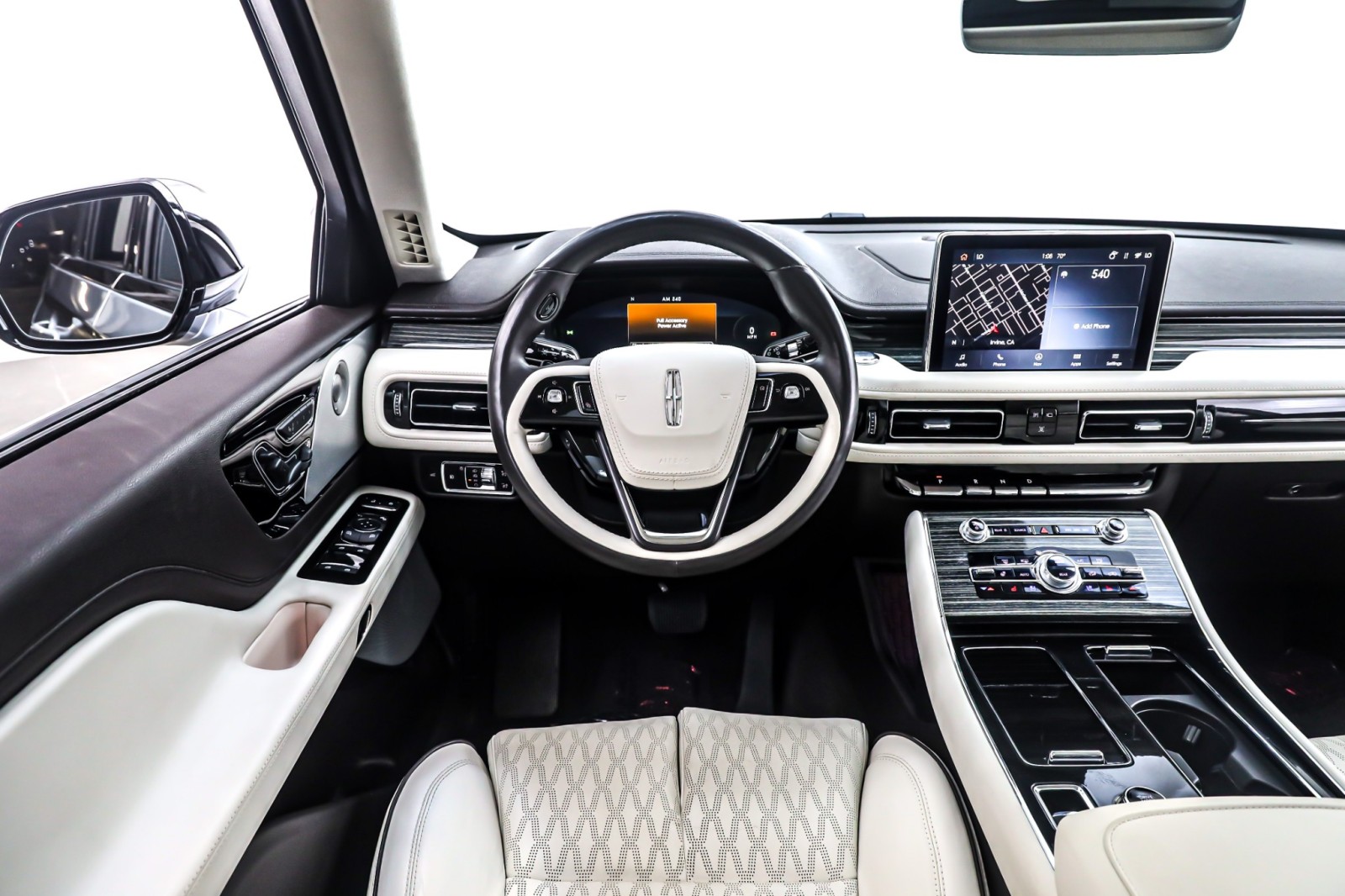 2023 Lincoln Aviator Black Label photo 4