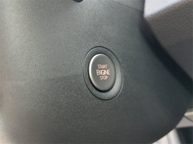 2025 Volkswagen ID.4 Pro Plus photo 31