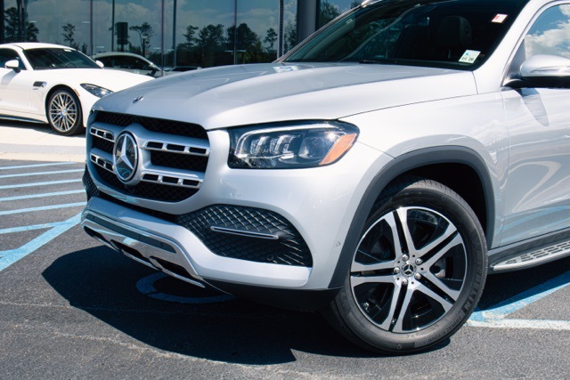2022 Mercedes Benz GLS 450 4MATIC photo 2