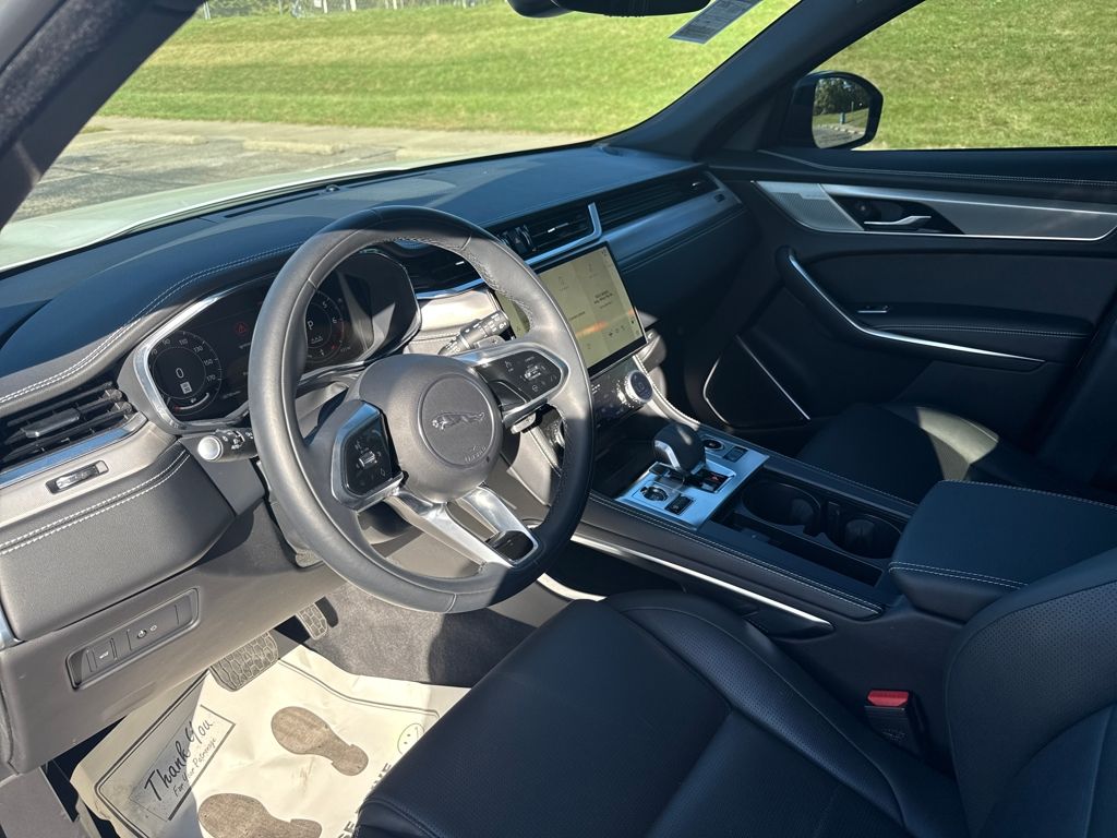 2024 Jaguar F-PACE P250 R-Dynamic S photo 12