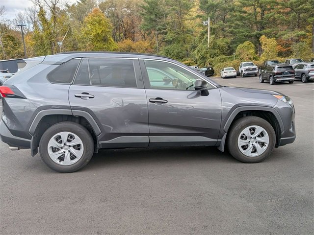 Used 2020 Toyota RAV4 LE with VIN JTMF1RFV4LD066725 for sale in Kansas City