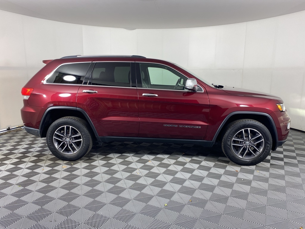 2017 Jeep Grand Cherokee Limited photo 3