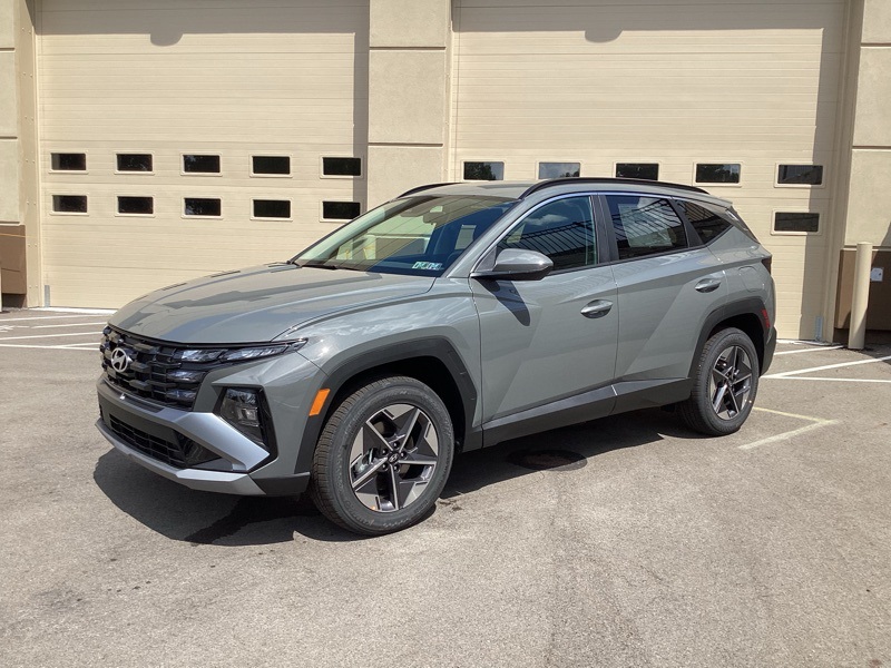 2025 Hyundai Tucson SEL photo 3