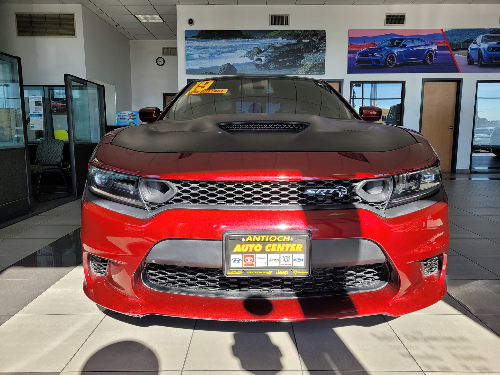 2019 Dodge Charger SRT8 Hellcat photo 2