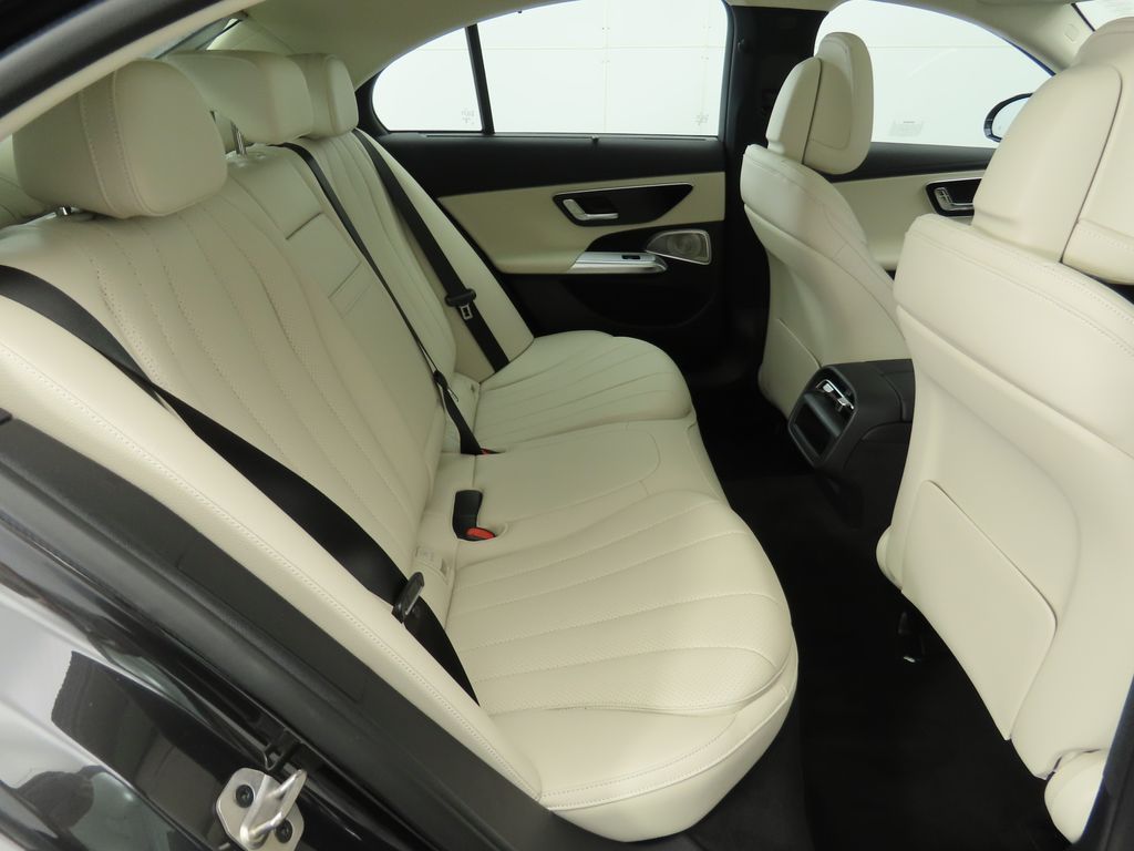 2026 Mercedes Benz E 350 4MATIC photo 19