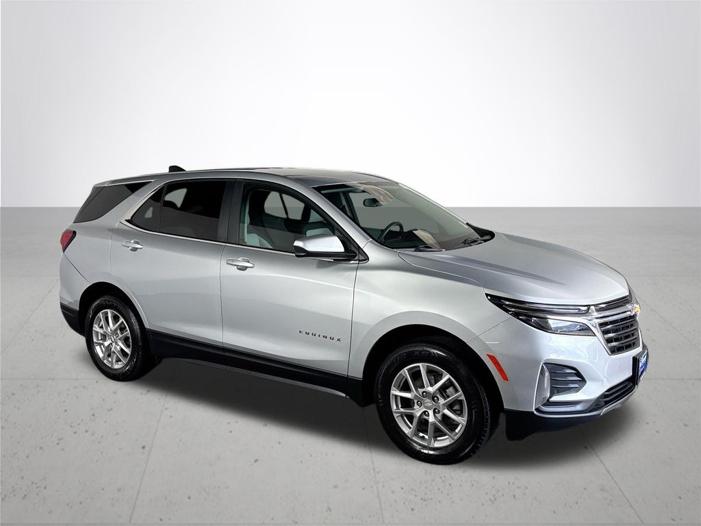 2022 Chevrolet Equinox LT photo 4