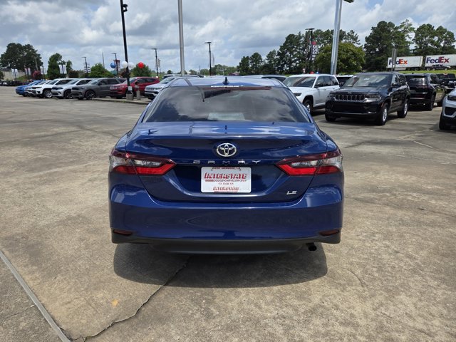 2023 Toyota Camry LE photo 4