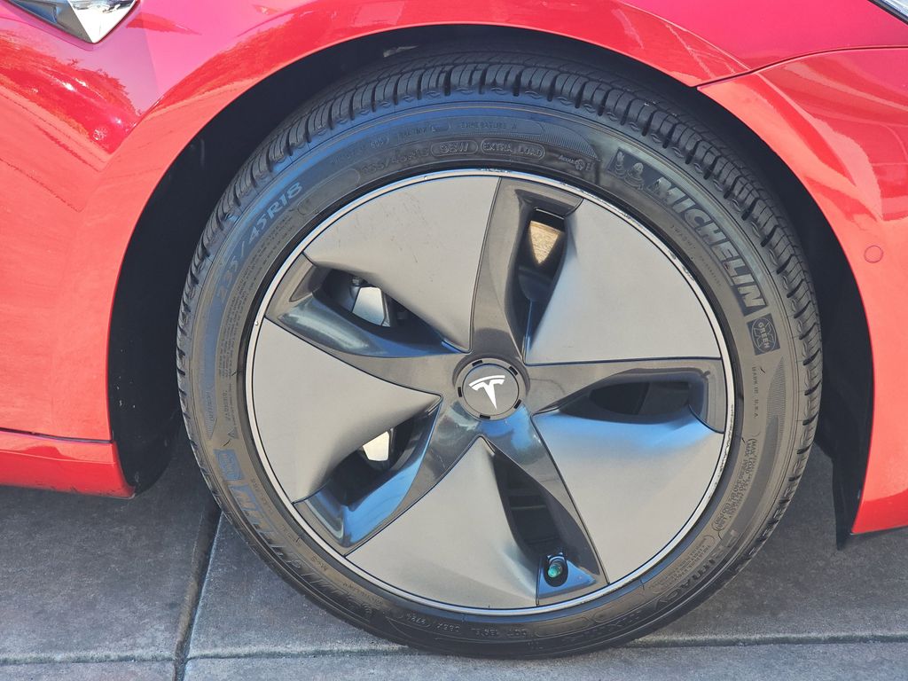 2018 Tesla Model 3 Long Range photo 31