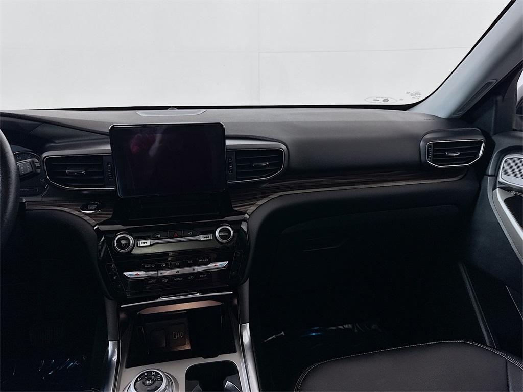 2021 Ford Explorer Limited photo 8