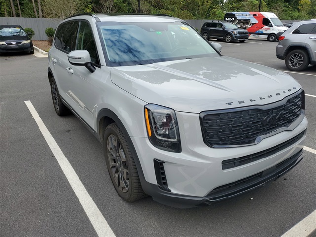 2022 Kia Telluride EX photo 2