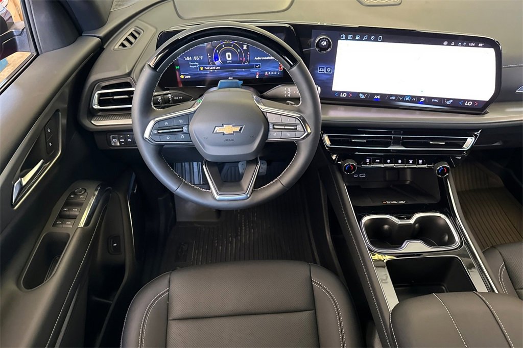 2026 Chevrolet Traverse photo 13