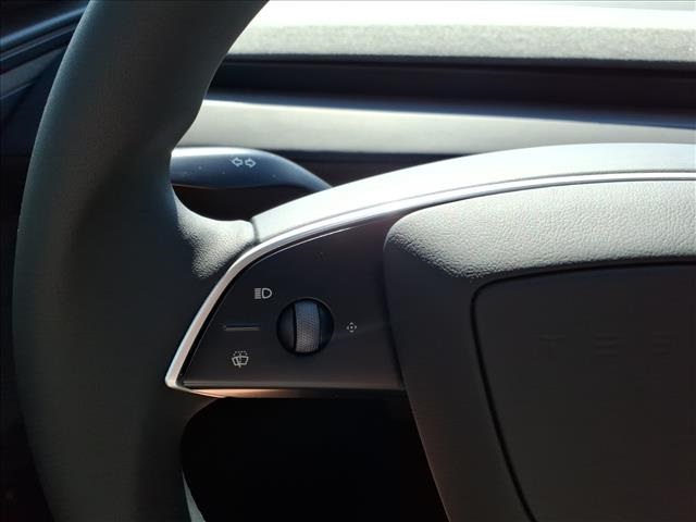2026 Tesla Model Y Long Range photo 17