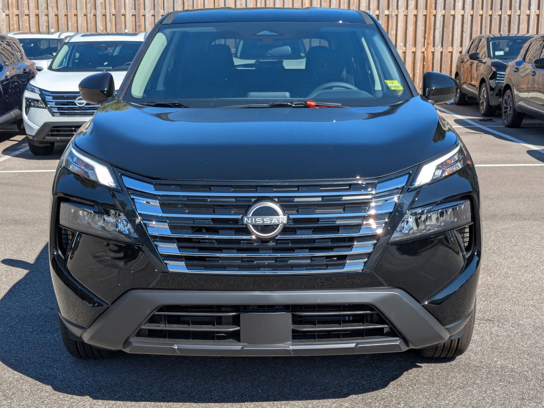 2026 Nissan Rogue SV photo 3