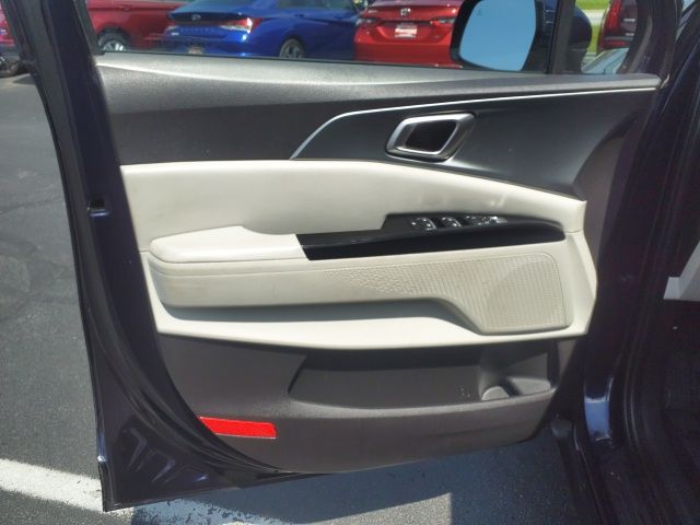 2022 Kia Carnival LXS photo 11