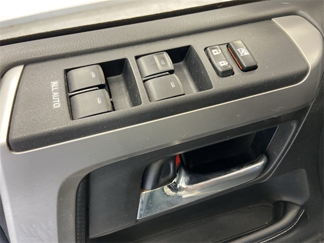 2019 Toyota 4Runner SR5 4WD photo 16