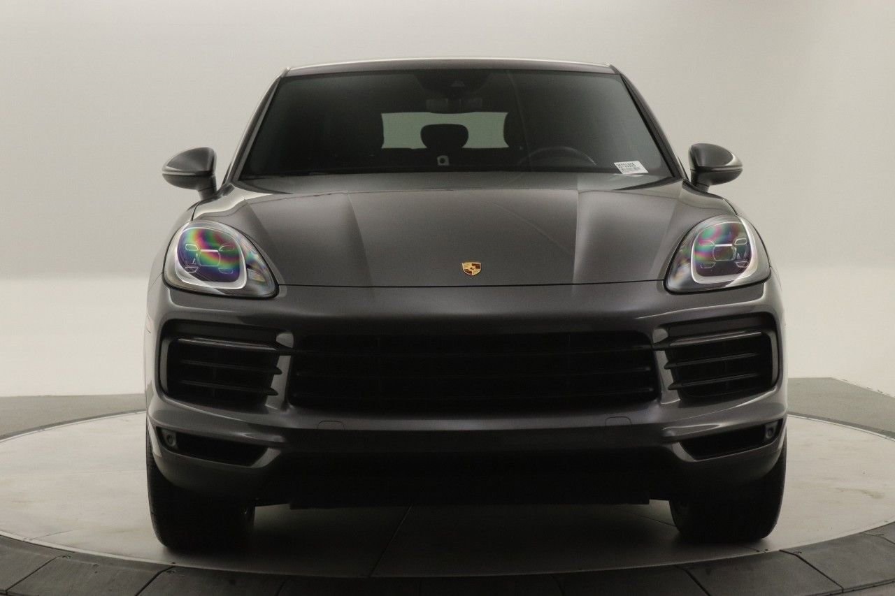 2022 Porsche Cayenne Coupe Base photo 5