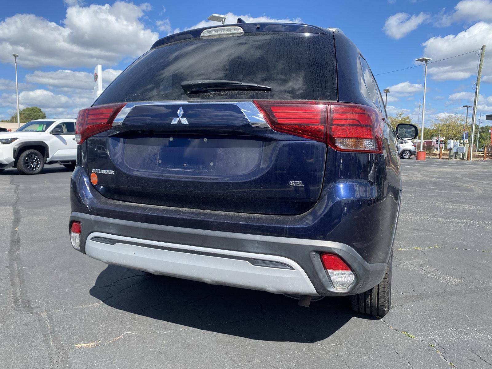 2020 Mitsubishi Outlander SEL photo 21