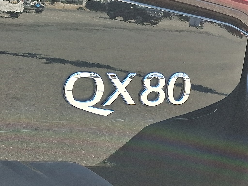 2019 Infiniti QX80 Luxe photo 26