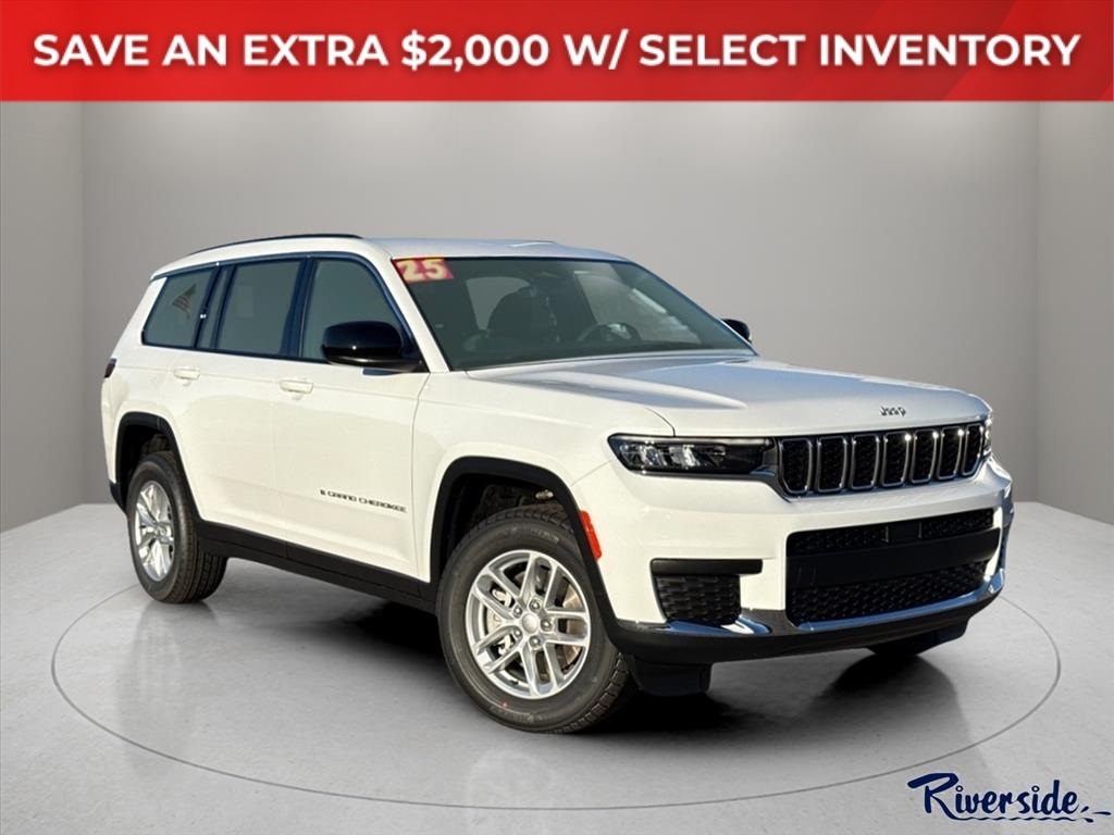 2025 Jeep Grand Cherokee L Laredo's photo