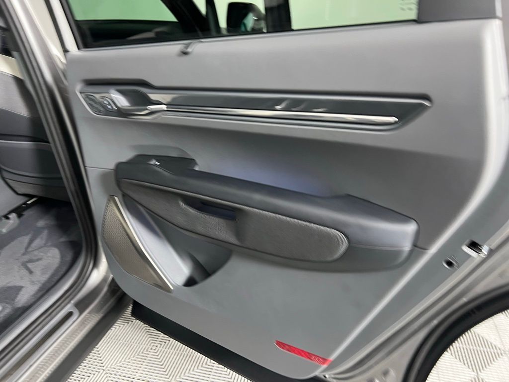 2024 Kia EV9 GT-Line photo 28