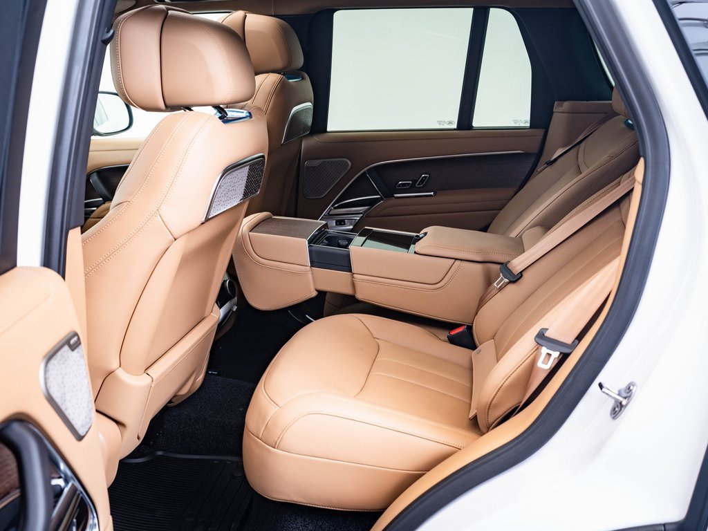 2025 Land Rover Range Rover Autobiography photo 21