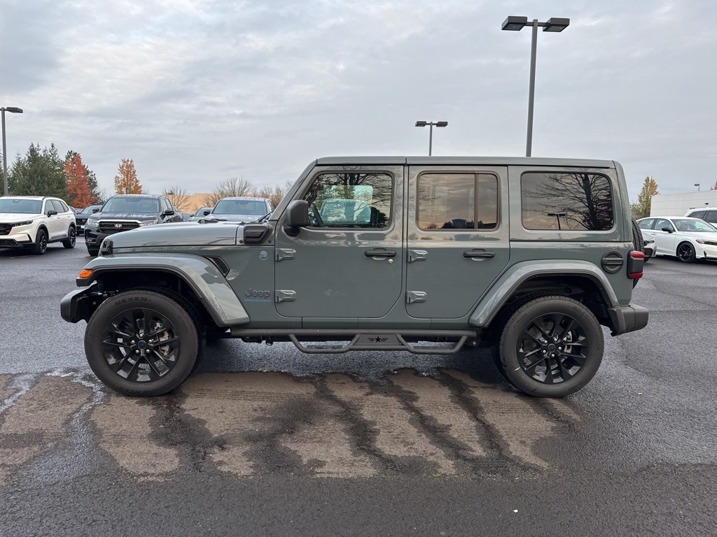 2025 Jeep Wrangler Sahara 4xe photo 4