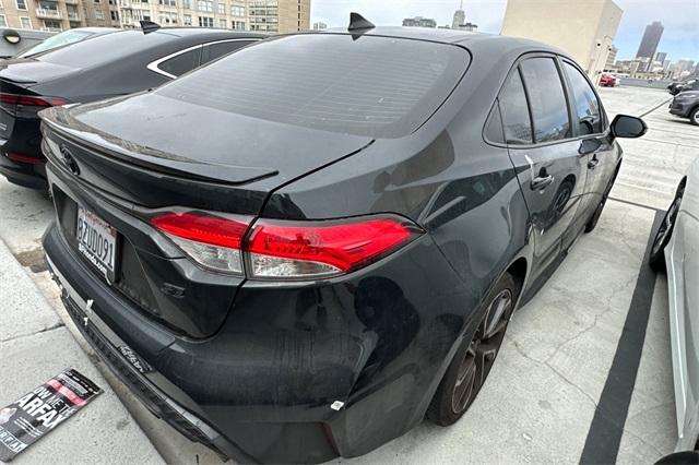 2022 Toyota Corolla SE photo 3