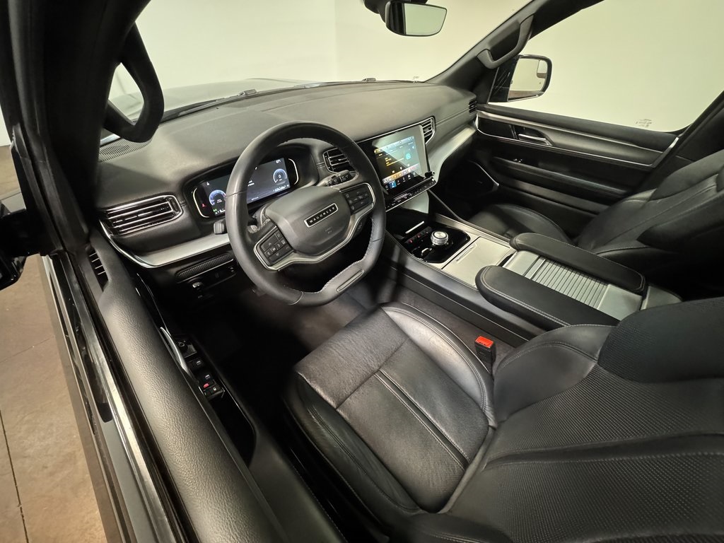 2024 Jeep Wagoneer Series II photo 2