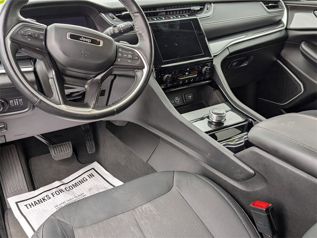 2022 Jeep Grand Cherokee Laredo photo 15