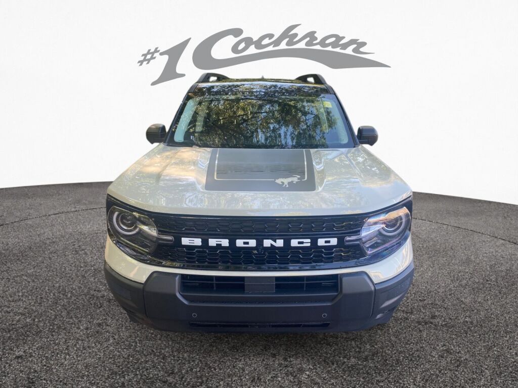 2025 Ford Bronco Sport Outer Banks photo 2