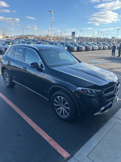 2024 Mercedes Benz GLC 300 4MATIC photo 2