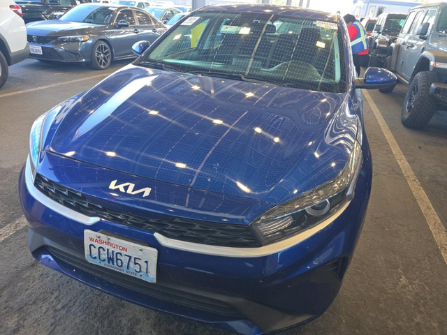 Used 2024 Kia Forte LXS with VIN 3KPF24ADXRE759000 for sale in Sturtevant, WI