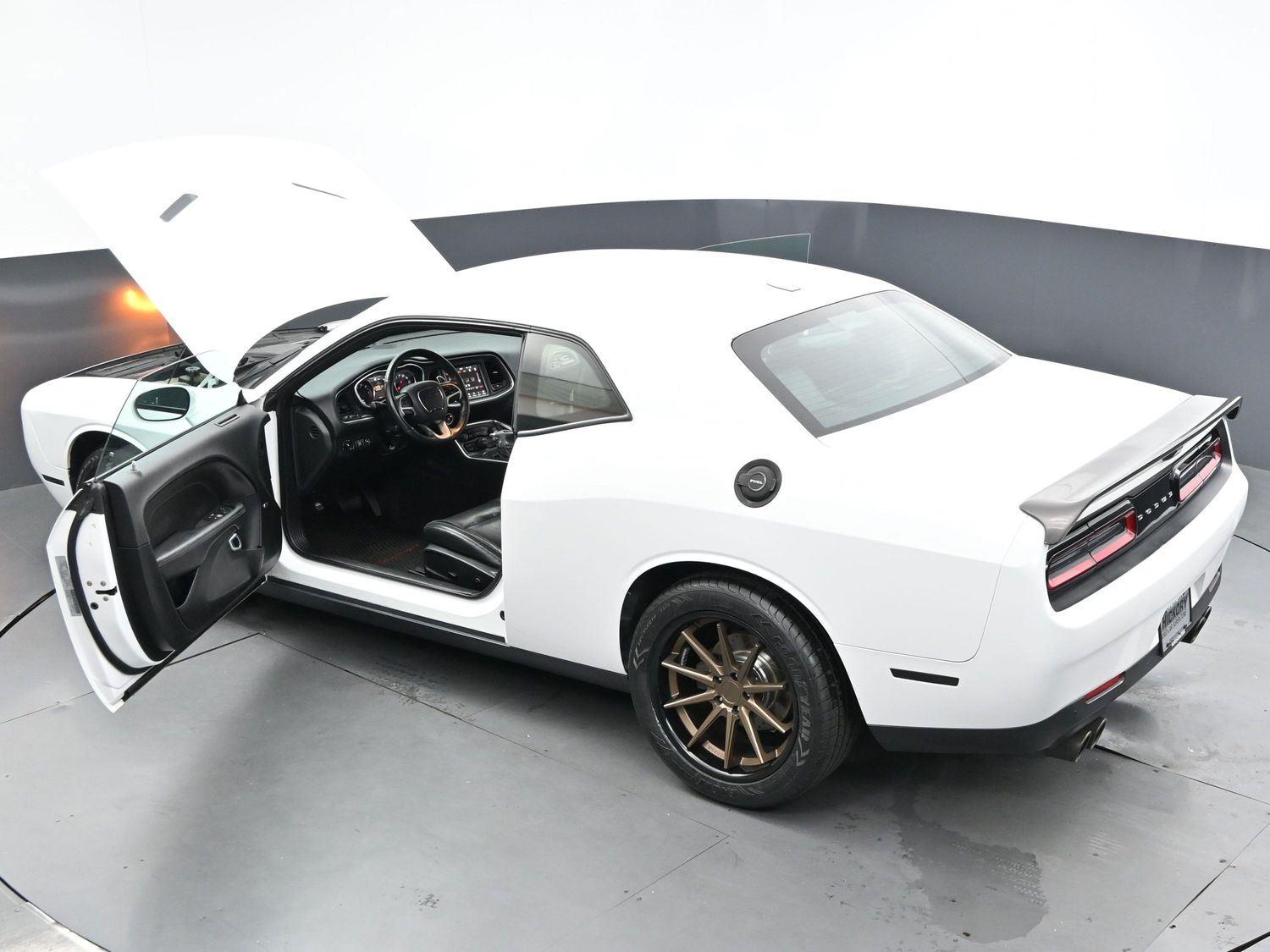 2018 Dodge Challenger R/T Plus photo 34