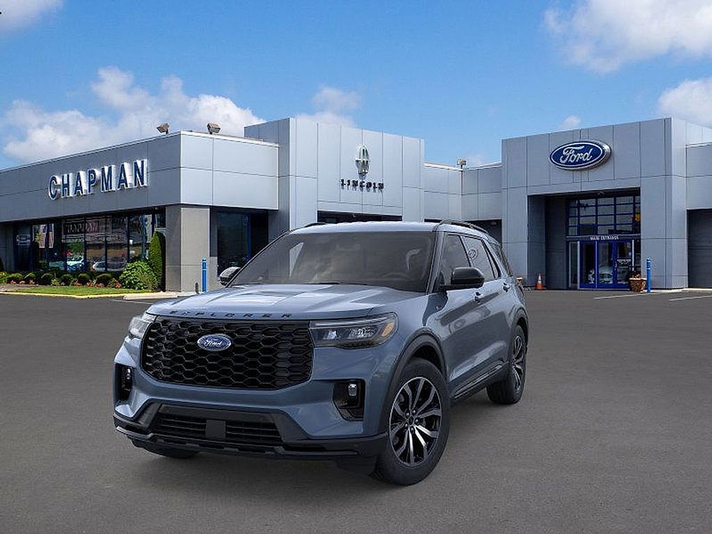 2026 Ford Explorer ST-Line photo 2