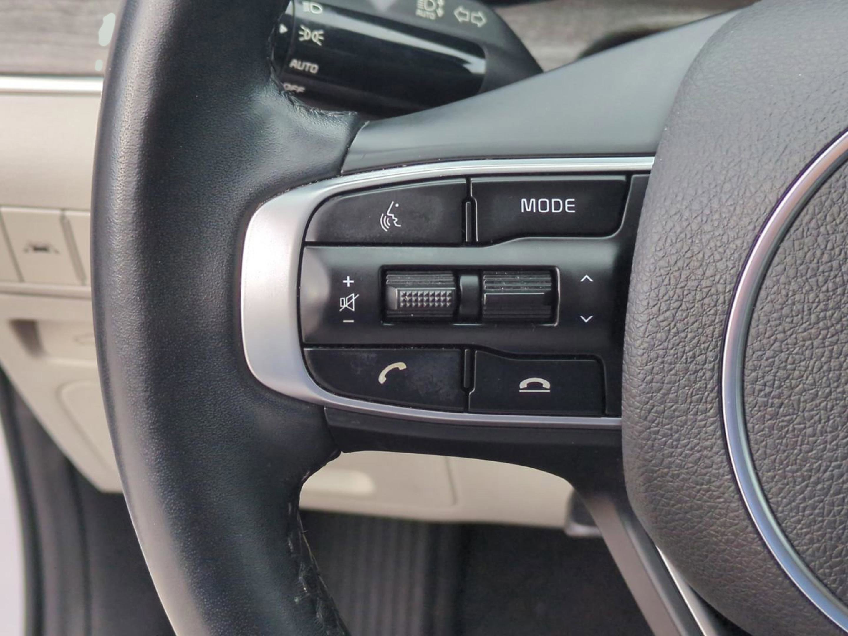 2021 Kia K5 EX photo 24