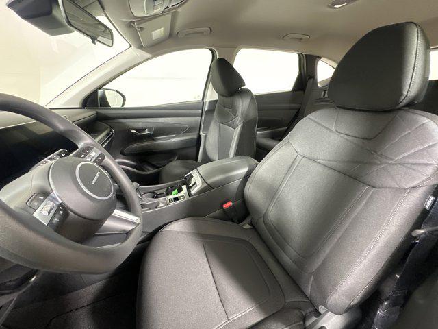 2026 Hyundai Tucson SE photo 9