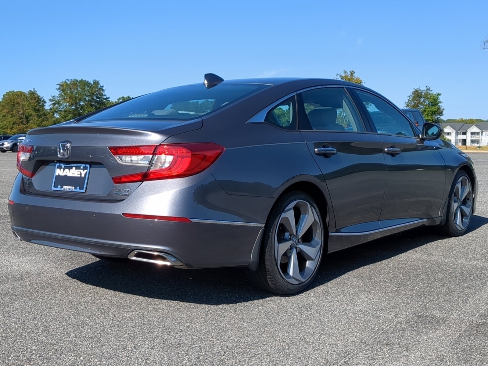 2018 Honda Accord Touring 2.0T photo 31