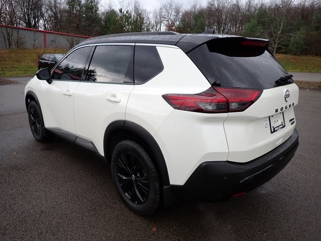 2023 Nissan Rogue SV photo 3