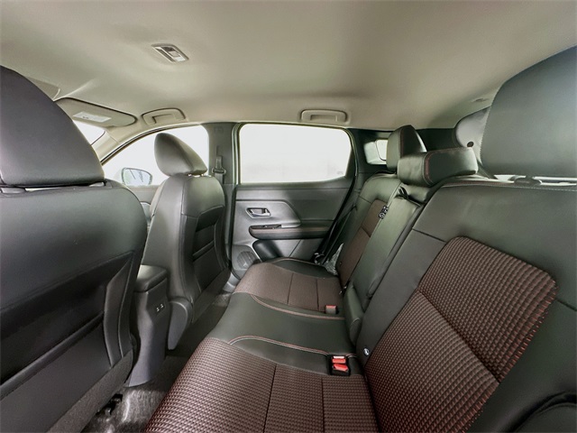 2025 Nissan Kicks SR photo 23