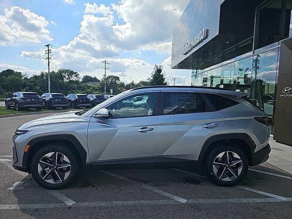 2025 Hyundai Tucson SEL Convenience photo 2